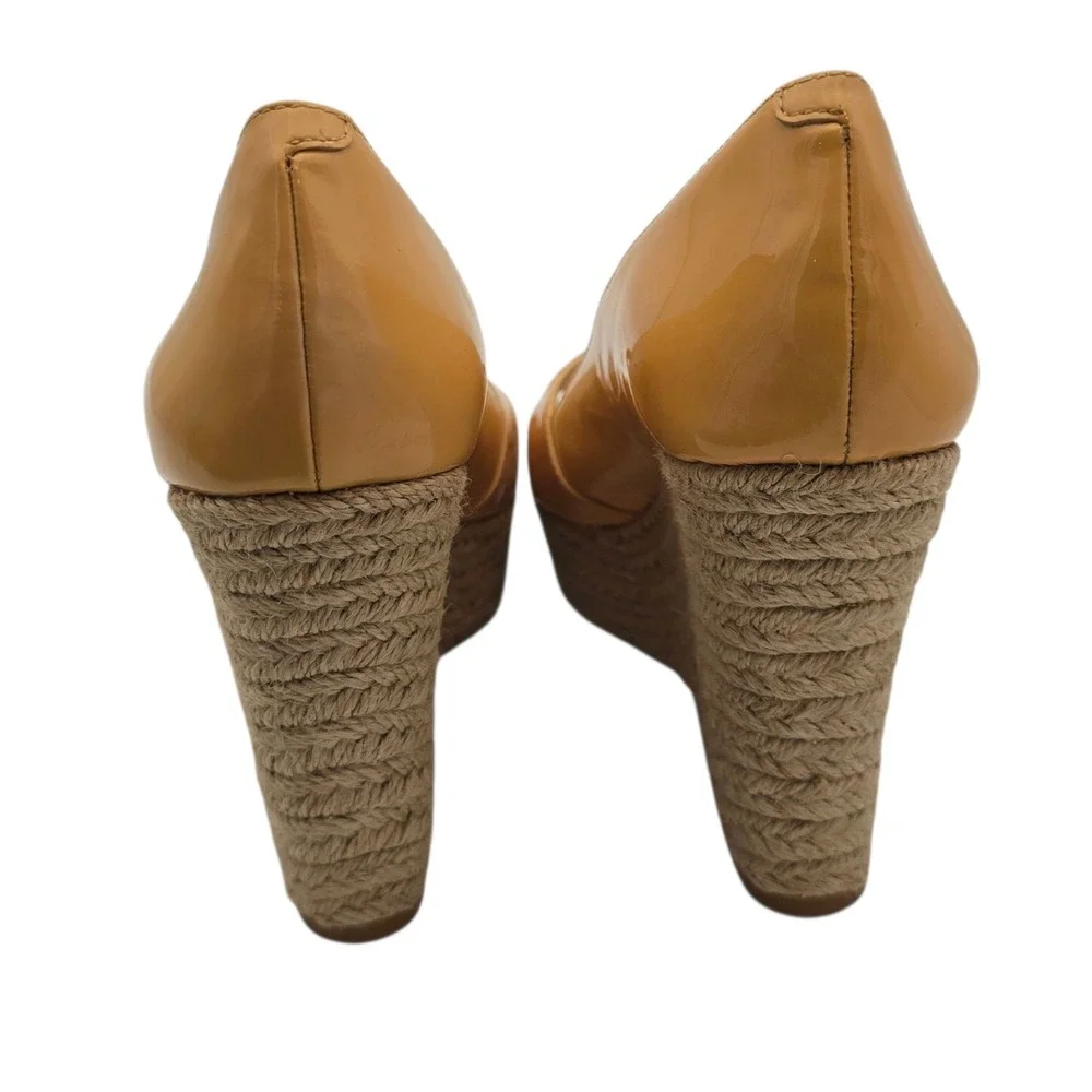 A|X Armani Exchange Signature Butter Patent Espadrille Wedge Heel 8.5 Vero Cuoio